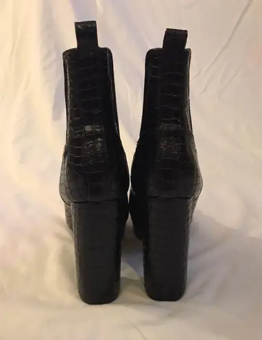 Shoedazzle Boots