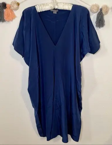 Vince  100% silk V-neck shift Draped Dress Size XS navy blue