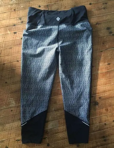 prAna S gray circle athletic joggers
