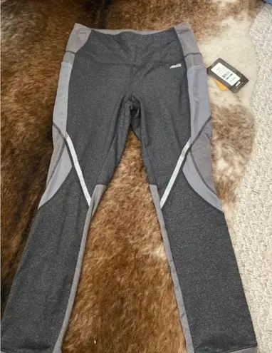 Avia Fantastic Athletic Leggings Sz M Different Shades Of Gray