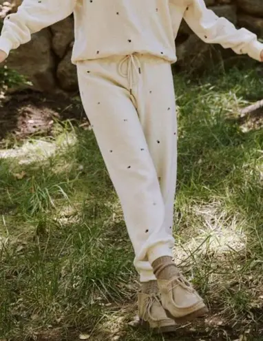 The Great Sherpa Cropped Sweatpant Ditsy Floral Embroidered ~ Washed White L NWT