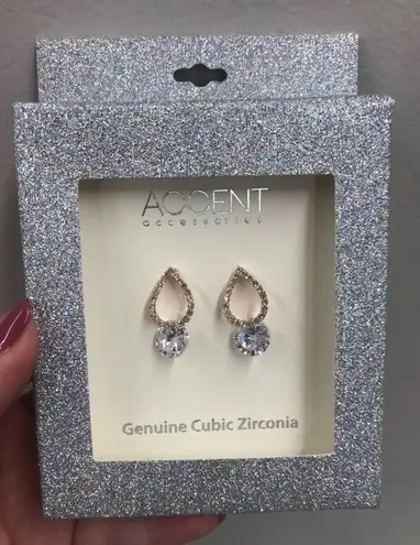 Accent Accessories Accent - Sparkly Tear Drop Earrings - NIB