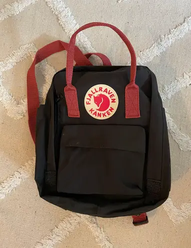 Fjällräven Fjallraven Kanken Mini Backpack