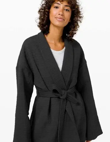 Lululemon  Serene Travels Wrap Black Jacket Size Women's 8