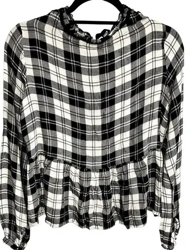 onetheland  Blk/White Smocked Plaid Openslit Neckline W/Tie L/S