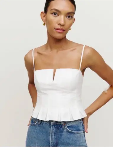Reformation off-white spaghetti strap top NEW
NWT