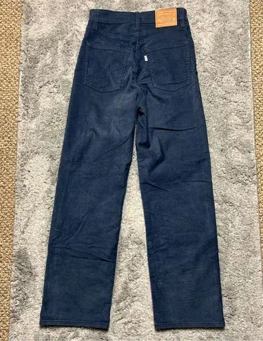 Levi's NWOT  Ribcage Straight Leg Corduroy Pant