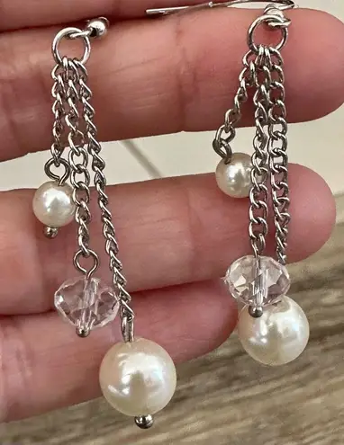Faux pearl silver chain drop earrings