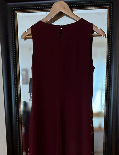 Leslie Fay  Bodycon Sequins Dress NWT Size 6 Burgandy