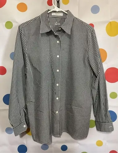 Foxcroft NWOT  Button Up Shirt Women’s Size 10 💕🍓