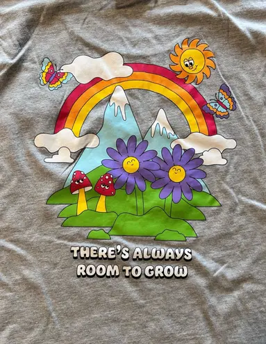 updated 11/10/25 ALAB Long Sleeve Gray Crop Top With Rainbow And Butterflies Size Large