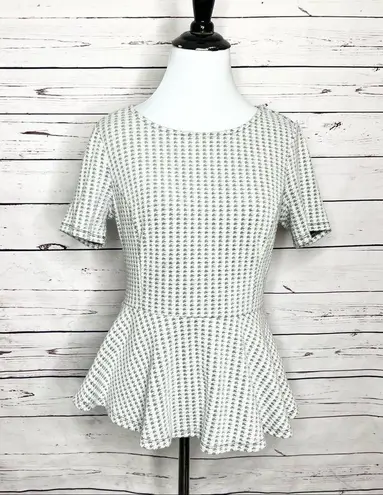 Elle Gray & White Houndstooth Knit Peplum Top Size Small