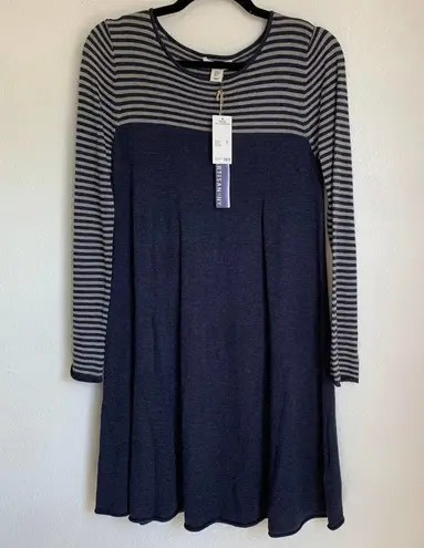 Artisan NY 5/$25 NWT Navy Striped Knit Dress