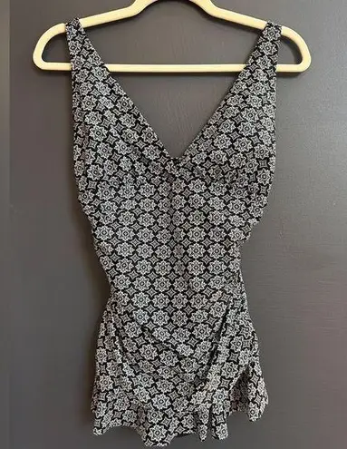 Shore Shapes Swimwear Black Geometric Print One Piece Swimsuit Shaper Slimming Size 8