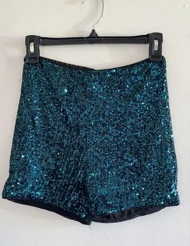 Celebrity fashion 2 Piece Sequin Outfit Green Size M