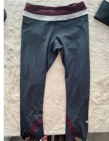 Lululemon Women's Rebel Runner Crop Leggings Red Floral Size 4