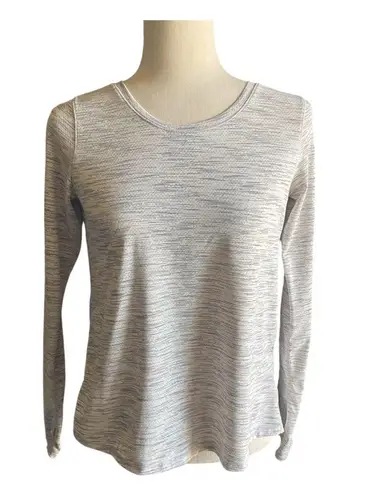 Zyia -ACTIVE TOP WITH OPEN BACK-SIZE SMALL Grey heathered open back active top, has thumbholes and reflectors on wrist, has no tags, long sleeves, 94% polyester and 6% spandex, excellent condition  Measurements: Bust: armpit to armpit 17 inches  Length: shoulder seam to bottom 22 inches