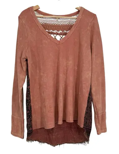 Gimmicks by BKE BKE Womens Mixed Media Long Sleeve Top Size Large Boho Oversized Coral Pink