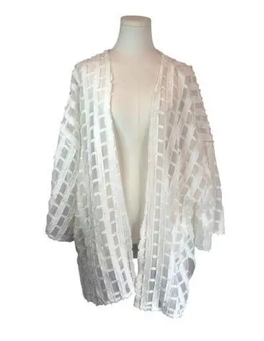 Women's Wynne Layers White Pattern Square Cardigan