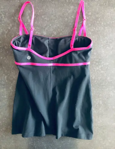 Lululemon grey-pink tank top.Size 4.