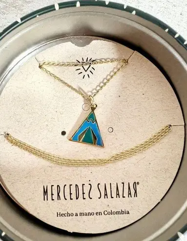 NIB Mercedes Salazar Gold Plated Chain Link Bracelet with Triangle Pendant