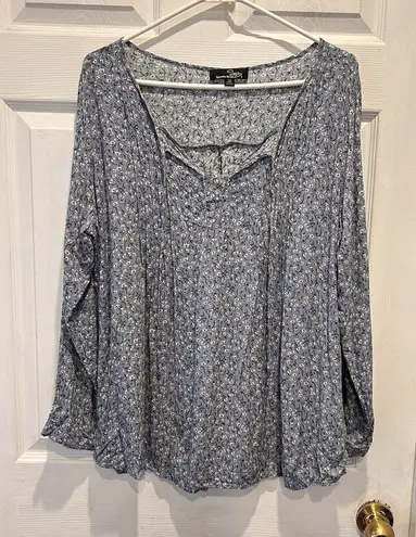 Suzanne Betro Tunic Top Womens Size 1X Tie Neck Ditsy Floral Print Boho Blue