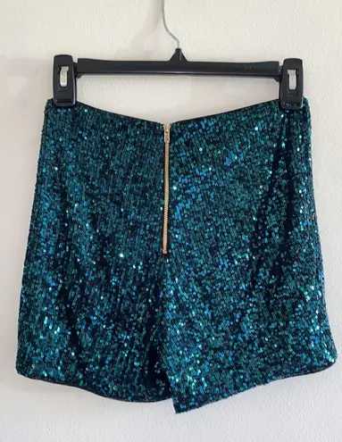 Celebrity fashion 2 Piece Sequin Outfit Green Size M