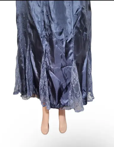 Renee Lamar midnight blue pull