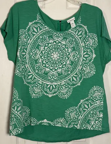 Hannah Women's Short Sleeved Top, Design On Front, Green, Medium Green