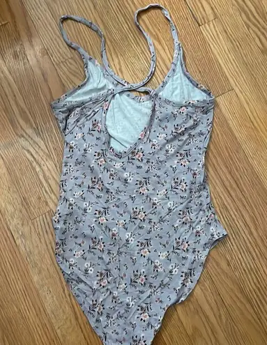 American Eagle Floral bodysuit