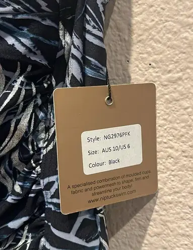 New Niptuck Women’s Slimming Tummy Control One Piece Swimsuit Size 6 NWT Black