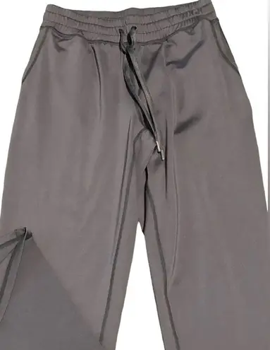 Susan Graver Jogger BNWOT