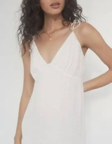 Wilfred  Liberty Dress Espace White Midi V Neck
Long Cottagecore 2 Aritzia