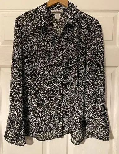 Nine & Co. 20W black and white button up blouse