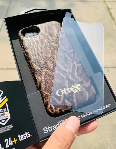 iPhone SE2/8/7 Stylish Snake Skin Shockproof Defender Case Multiple