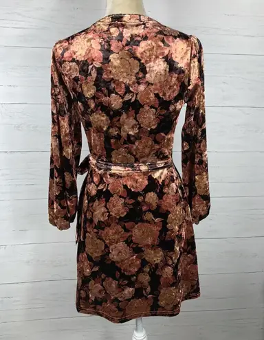 Coco + Jaimeson Surplice V-Neck 3/4 Sleeve Floral Velvet Faux-Wrap Minidress S