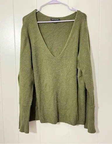 Something Navy Solid Green V Neck Long Sleeve Acrylic Blend Sweater Size L