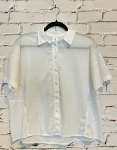 Lululemon White Collared Button Down Top: - Size 4