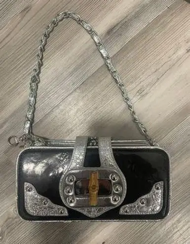 Big Buddha Crossbody, silver and black, comes  with 3 straps, has some wear see flaws in pics