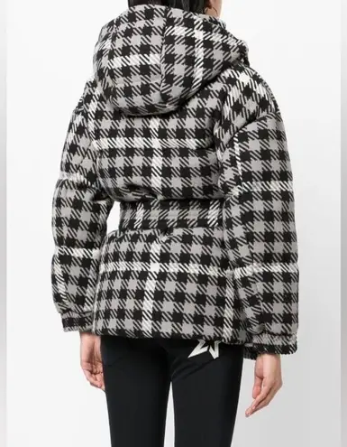 Perfect Moment Star Gingham puffer Jacket, Black & White Size M, New w/Tag Size M