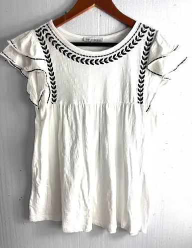 See and Be Seen M Boho Cotton Ruffle Sleeve Top in White and Black Size M
