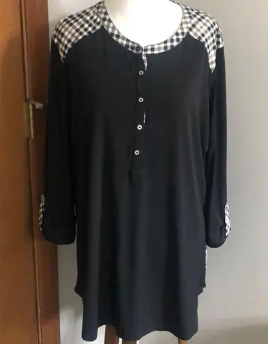 Peter Nygard New top