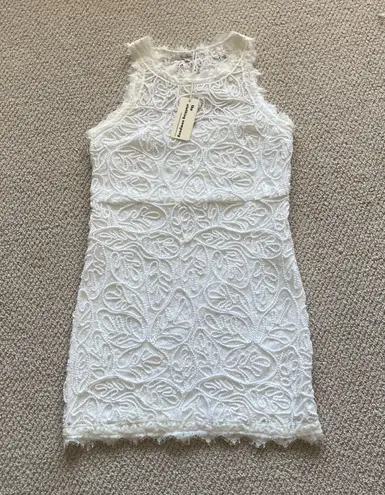 The Clothing Company NEW Lace Rope White Mini Dress Size Large Sleeveless NWT