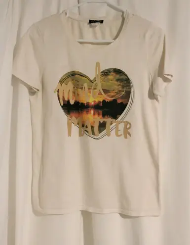 Venus Graphic Heart Sunset T Shirt Medium small