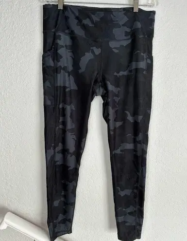 prAna XL Athletic Yoga Electa Leggings Black Gray Camo Athleisure Loungewear