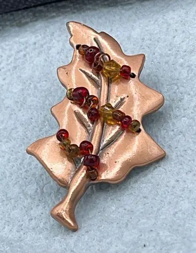 Vintage copper beaded oak leaf brooch Brown