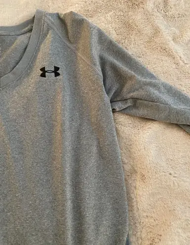 Under Armour Gray Long Sleeve V Neck