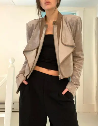 BCBGMAXAZRIA Sloan Faux Suede Cropped Moto Jacket in Moss