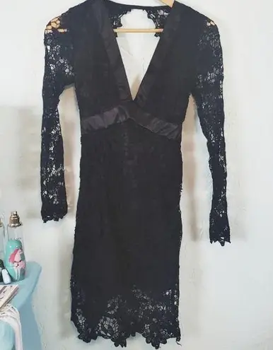 CBR black long sleeve lace backless dress NWT🎀