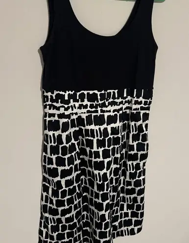 Boden Elegant Black and White Patterned Dress 6